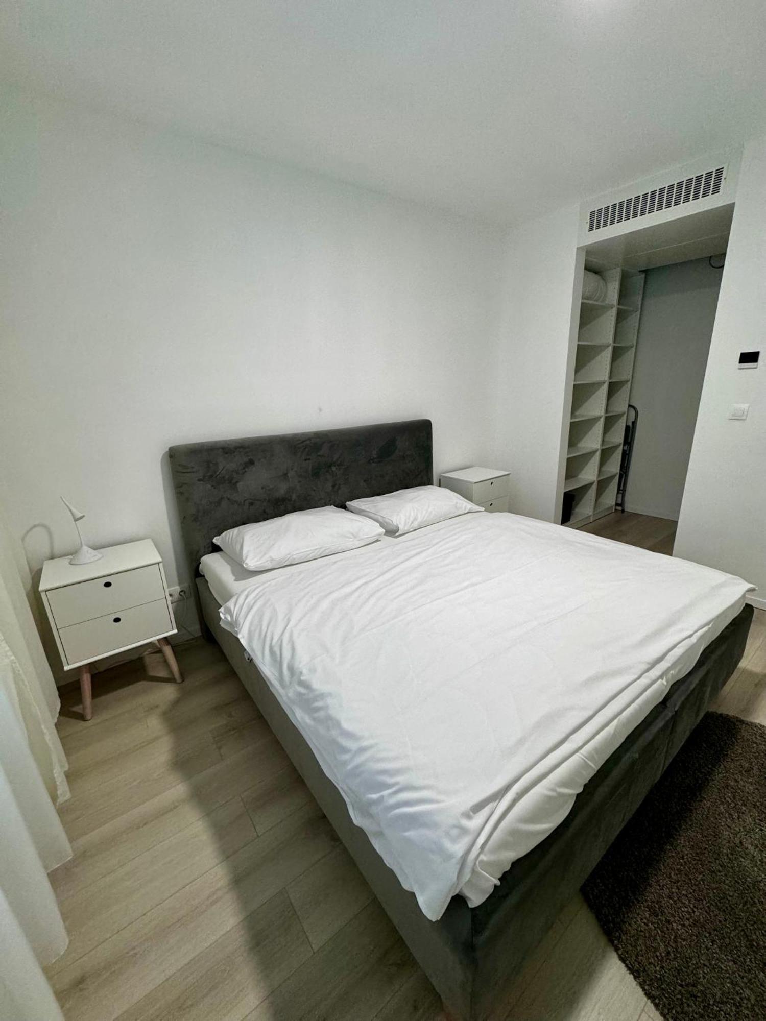 Aurora Apartments Bratislava Exteriör bild